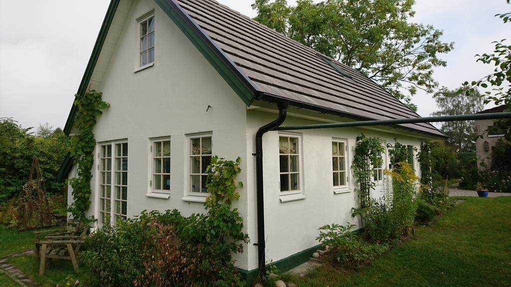 Lillan Hotel Torna Hallestad Exterior photo